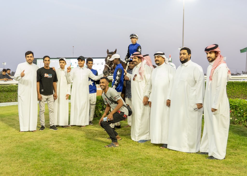 JockeyClub_SA's tweet photo. نتيجة الشوط الـ 7 الحفل ( 7 ) 

◻️الفائز : بورن اي كنق
◻️المالك : سفر ضيف الله سلطان النفيعي
◻️المدرب : ممدوح العلي
◻️الخيال : اليكسس مورينو
◻️المسافة : 1400م

#نادي_سباقات_الخيل🐎
#موسم_سباقات_الطائـف https://t.co/jvloiXgyES
