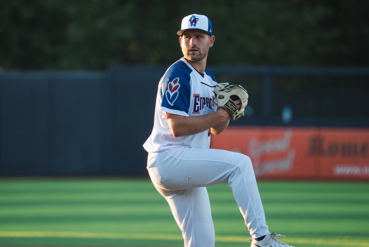 LHP Jacob Kroeger sustained his JR Ritchie-like-run of starts of allowing two or fewer earned runs on Thursday, tossing six shutout against Bowling Green. 

Over 12 career starts, Jacob has gone at least 5.0 innings in 9 of the 12 and given up two or fewer earned runs in 10 of
