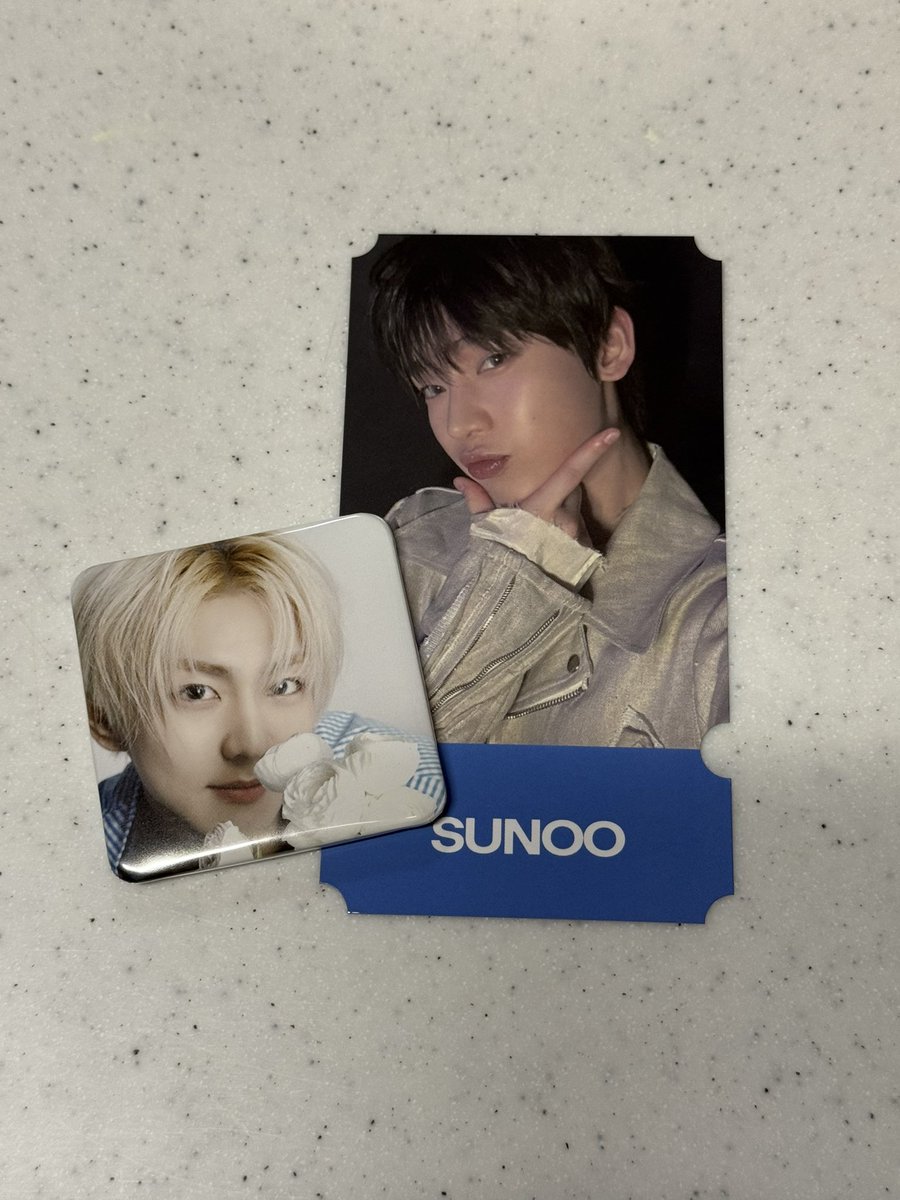 ENHYPEN 宵Cafe 交換

譲)画像のもの
求)同種 ジェイク

交換できる方気軽にリプ・DMお待ちしております🙇‍♀️
出来れば両方一気に交換できる方求めてます😌(片方だけでもお声かけ大丈夫です)

 #ENHYPEN交換