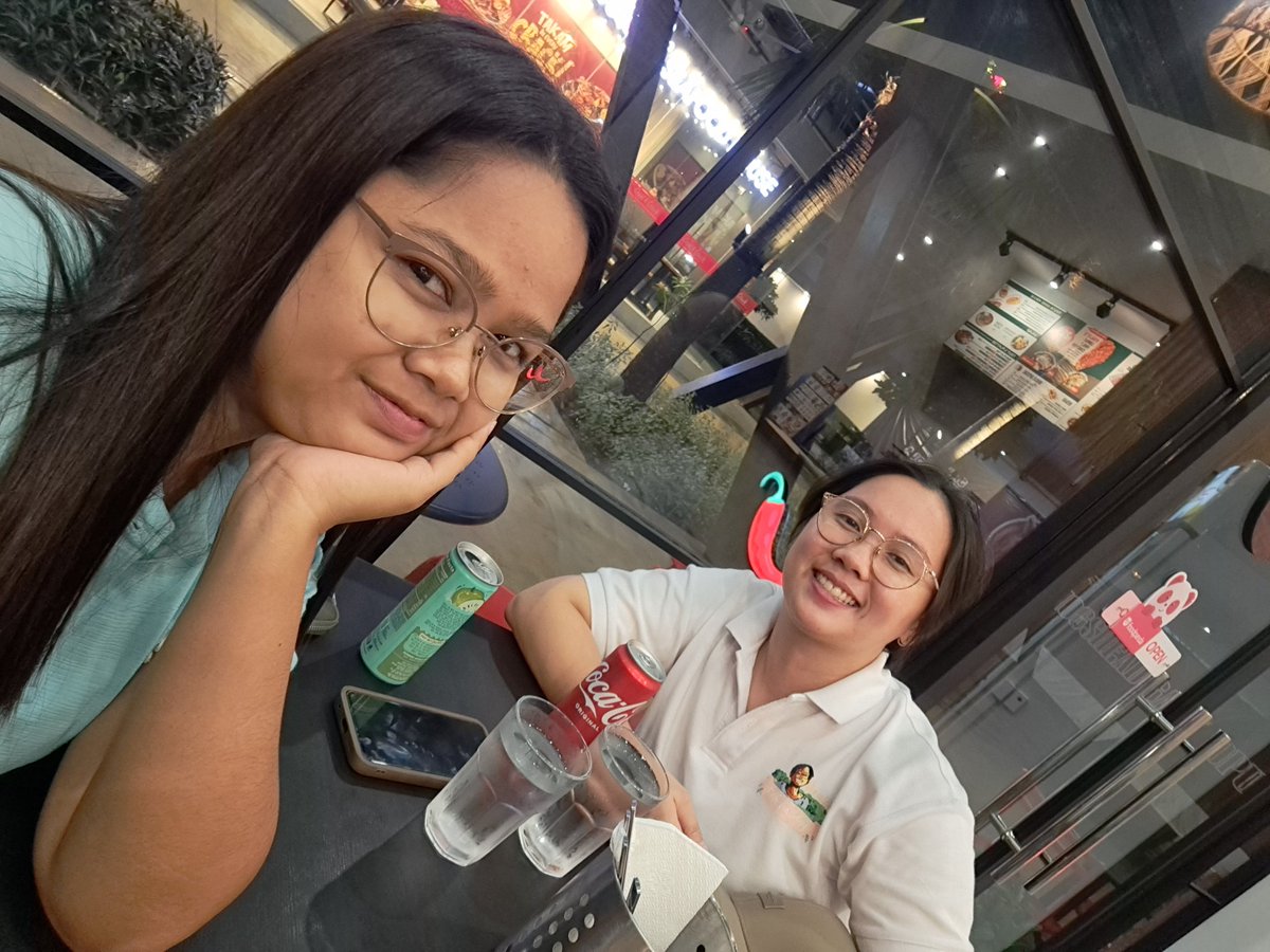_gonds's tweet photo. @_ewieka Happy 5th anniversary my love 💖 more years to come 😘 https://t.co/Pty2kfnqGO