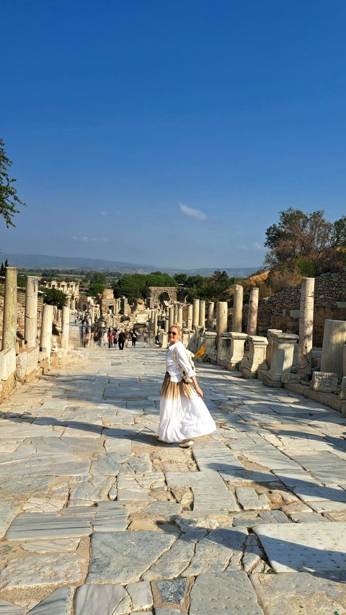 CoricMaja's tweet photo. Efes... https://t.co/1NQyW5adKG