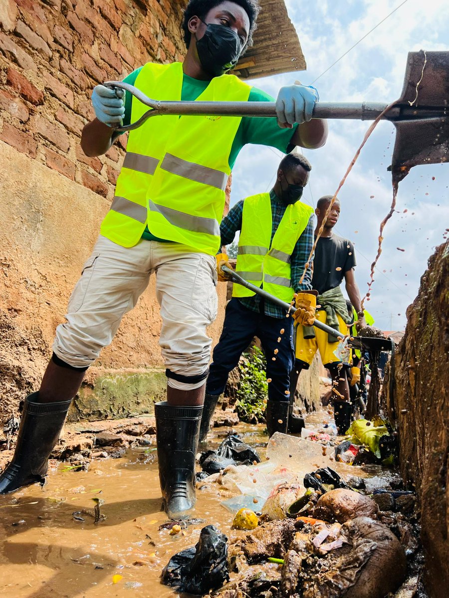 YARIDUganda's tweet photo. #Youth took the lead in #Nsambya community clean up today in #Kampala, starting from #YARID’s office and moving through nearby neighborhoods. Youth, residents and staff cleared waste and showed that change starts in our #communities #InternationalYouthDay2025 https://t.co/agT10ZQMQU