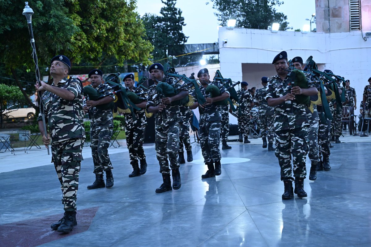 SSB FTR LUCKNOW (@ssbftrlucknow) on Twitter photo #SSB Frontier Lucknow Jazz Band presented a Musical Evening, celebrating #IndependenceDay2025 and #OperationSindoor victory. The event very well attended by public was held at Lohia Park #Lucknow .
<a href="/PMOIndia/">PMO India</a> <a href="/AmitShah/">Amit Shah</a> <a href="/nityanandraibjp/">Nityanand Rai</a> <a href="/PIBHomeAffairs/">PIB - Ministry of Home Affairs</a> <a href="/SSB_INDIA/">Sashastra Seema Bal</a> #SSB Frontier Lucknow Jazz Band presented a Musical Evening, celebrating #IndependenceDay2025 and #OperationSindoor victory. The event very well attended by public was held at Lohia Park #Lucknow .
<a href="/PMOIndia/">PMO India</a> <a href="/AmitShah/">Amit Shah</a> <a href="/nityanandraibjp/">Nityanand Rai</a> <a href="/PIBHomeAffairs/">PIB - Ministry of Home Affairs</a> <a href="/SSB_INDIA/">Sashastra Seema Bal</a>