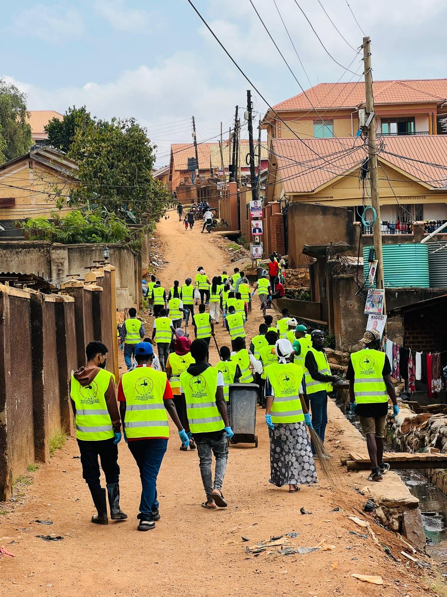 YARIDUganda's tweet photo. #Youth took the lead in #Nsambya community clean up today in #Kampala, starting from #YARID’s office and moving through nearby neighborhoods. Youth, residents and staff cleared waste and showed that change starts in our #communities #InternationalYouthDay2025 https://t.co/agT10ZQMQU