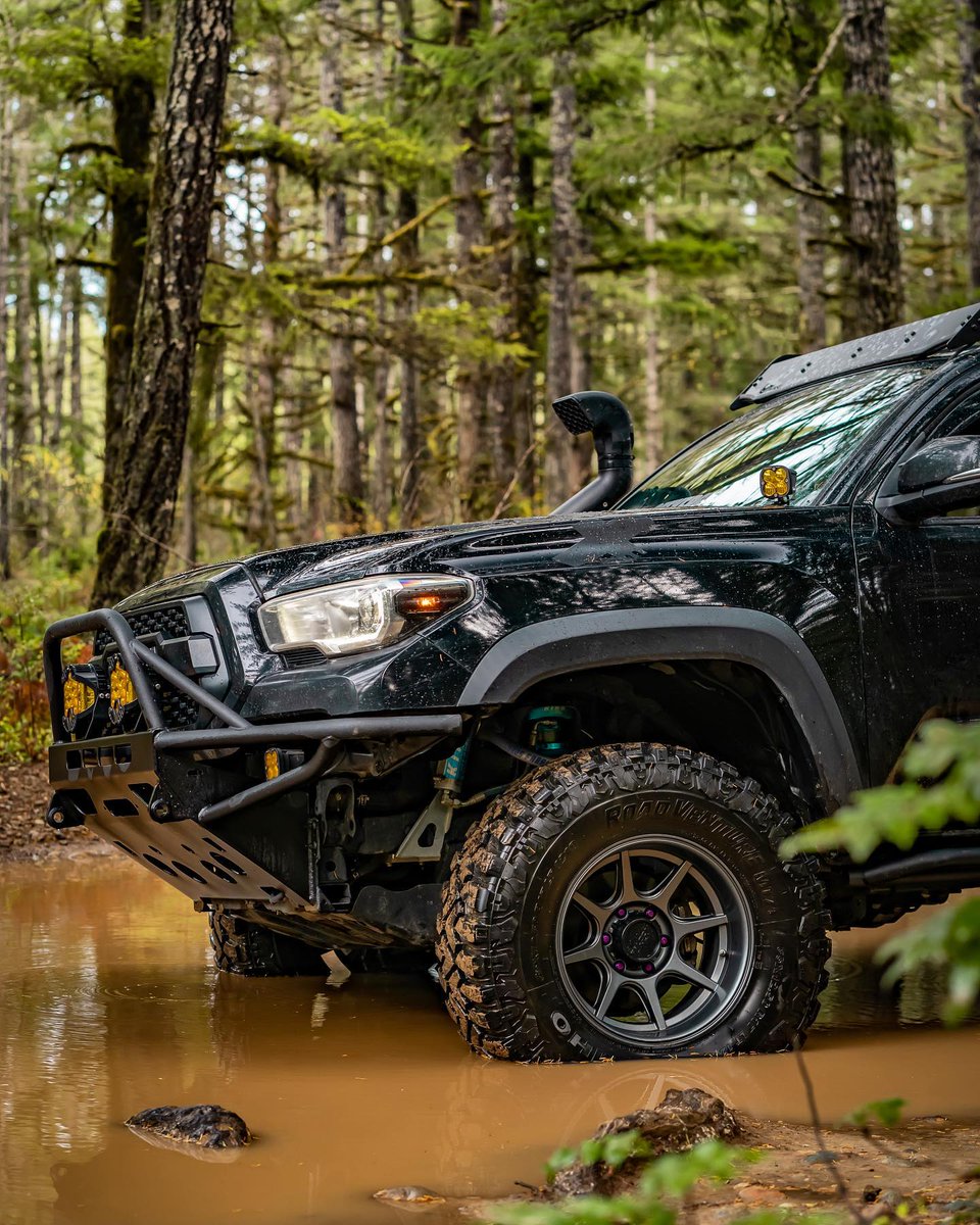 KumhoTireUSA's tweet photo. Taking the plunge #KumhoTire

Photo by IG: 4lo_taco
#RoadVentureMT71 #Toyota #Tacoma https://t.co/SCLVIia40x