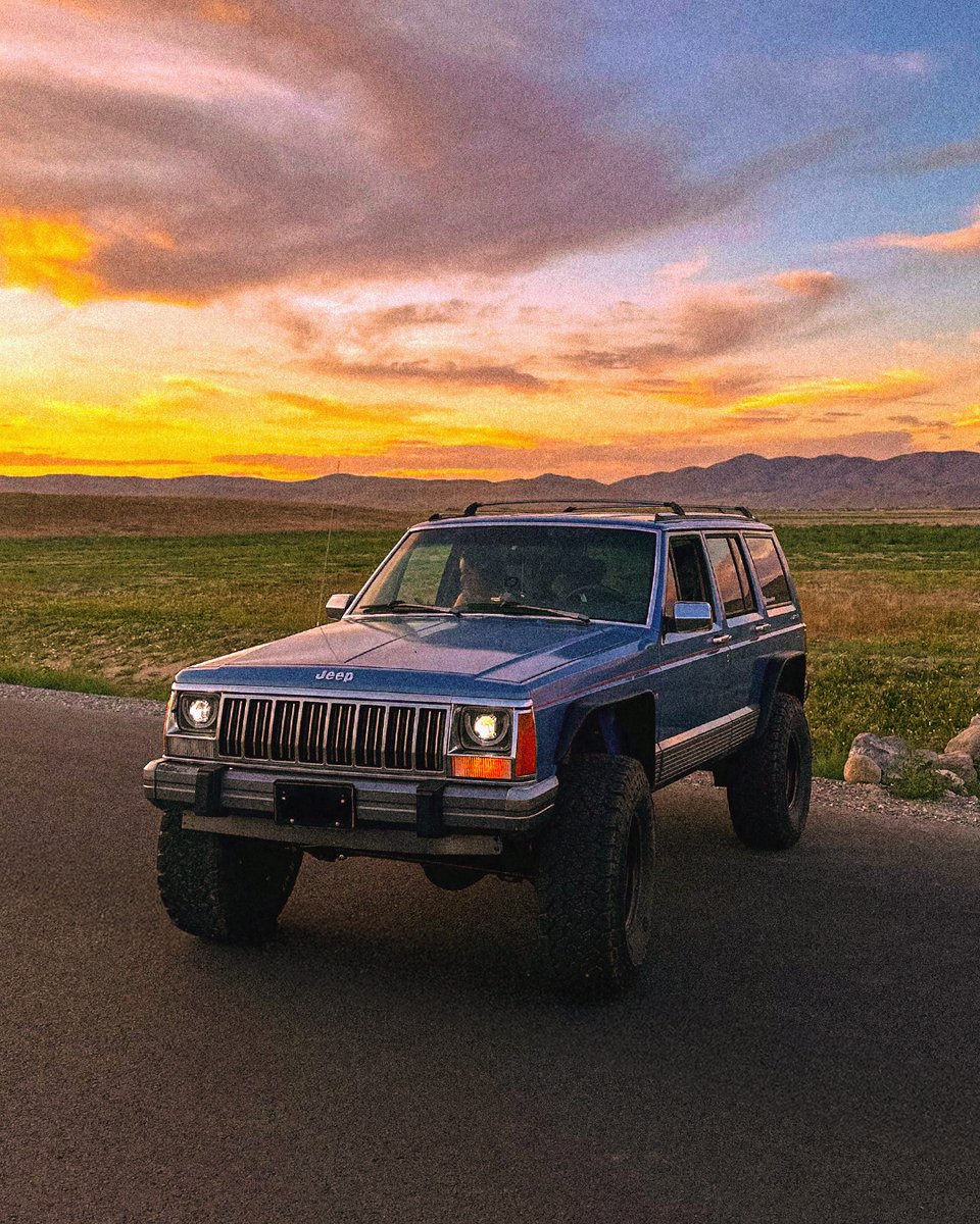 Le soleil se couche, mais l’aventure ne fait que commencer. 🤘​

📸 Brandon A.