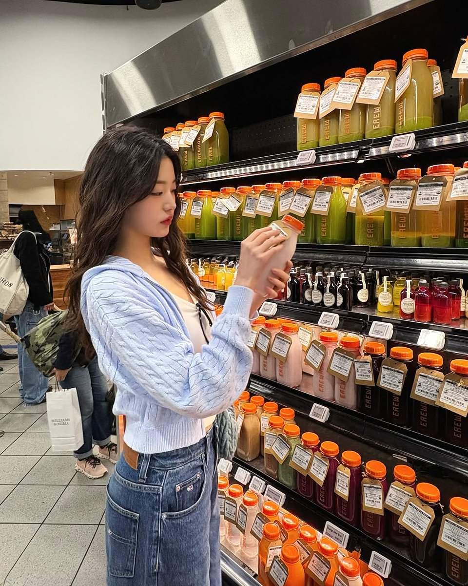 bblossxms's tweet photo. ㅤㅤㅤㅤ
ㅤ ㅤㅤㅤ 𓂃 𔘓 I'm 𝒃𝒖𝒓𝒏𝒊𝒏𝒈 𝒉𝒐𝒕, now
ㅤㅤㅤㅤㅤㅤㅤhold me tight —— ☀️
ㅤㅤㅤㅤ ㅤㅤ #HeatwaveBD
ㅤㅤㅤㅤ https://t.co/ytVjLPbTQN