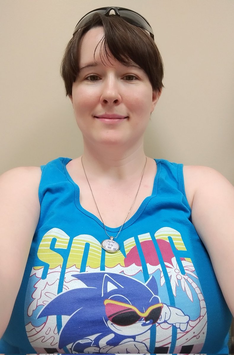 CrystalDiamondC's tweet image. This has taught me that I have a LOT more photos of my cats than I do of myself 😸, but I still have a great fashion sense. 😎 😁#Nerd4Life 🤟

2015              2025