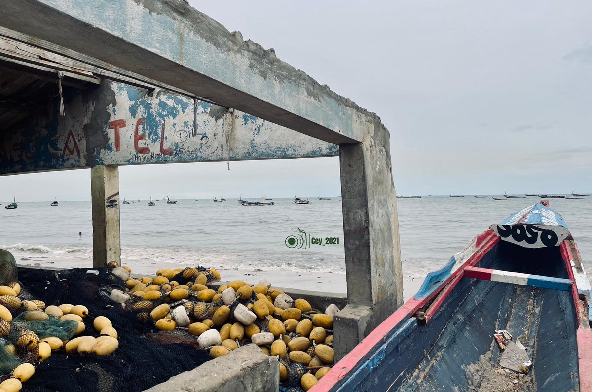 🌊 Thiaroye-sur-Mer : la mer avance, les maisons reculent… et les déchets s’accumulent.
📽 #MerSurThiaroye – bientôt, un reportage sur l’urgence côtière et environnementale.

#ÉrosionCôtière #PollutionMarine #ClimateAction