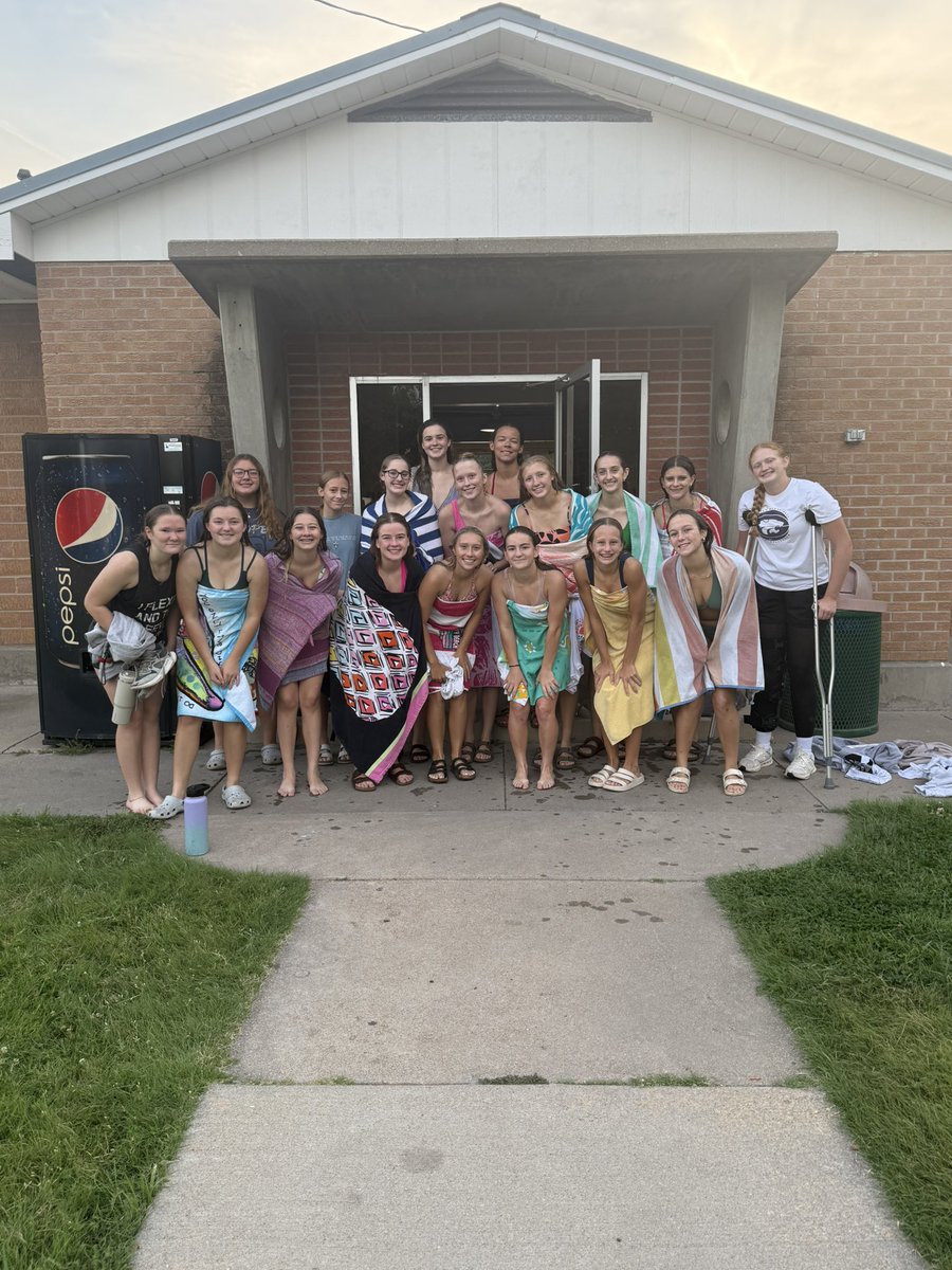 Lady Red Volleyball tweet media