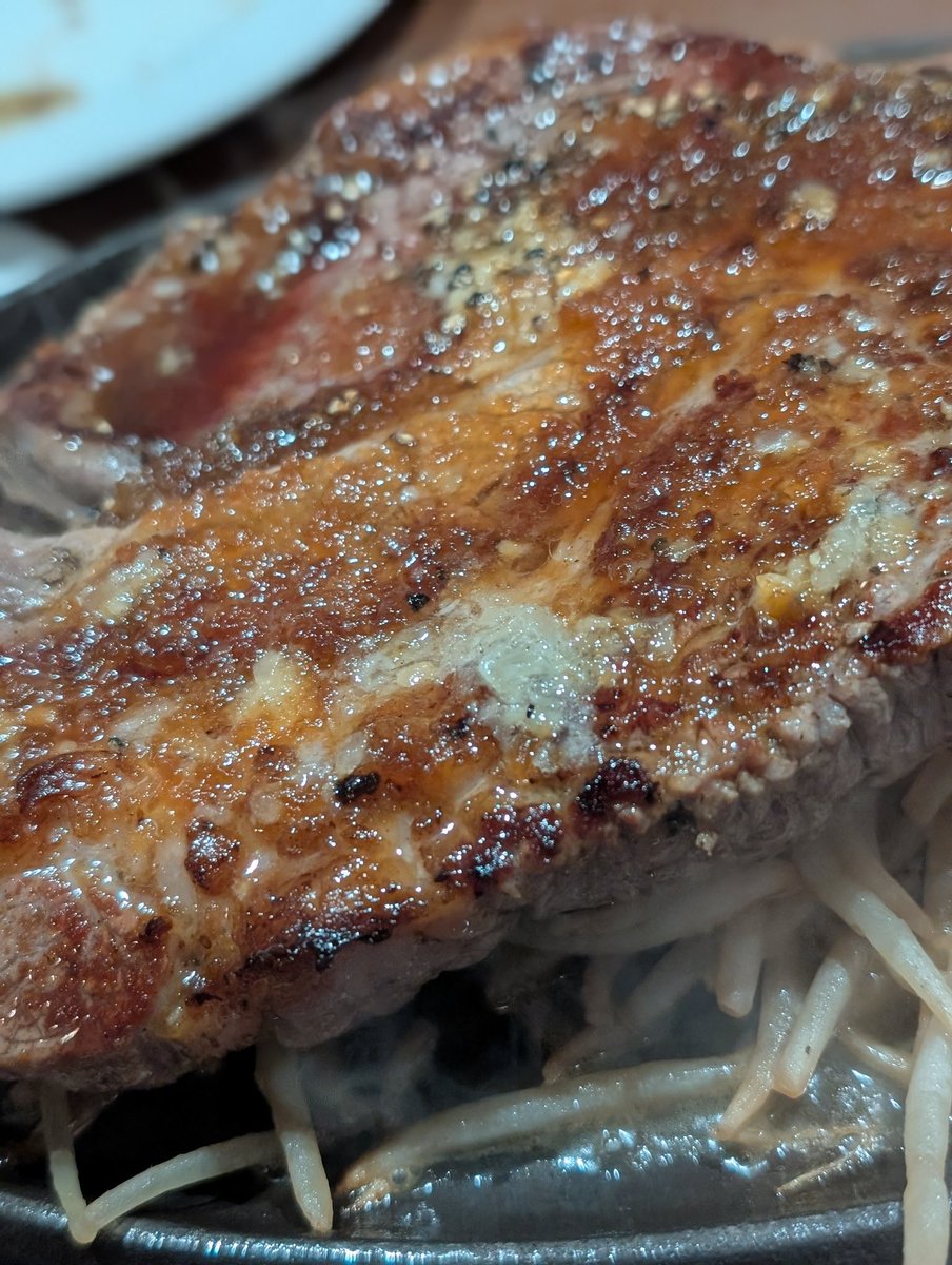 SHIN4NY_'s tweet image. // Fuel recharge
let fuel = [&quot;steak&quot;, &quot;smiles&quot;, &quot;team spirit&quot;];
while(team.energy &amp;lt; 100) {
      team.consume(fuel);
}
commit(&quot;love &amp;amp; bonds💪&quot;);

#tech担当その0 #コードはステーキで出来ている