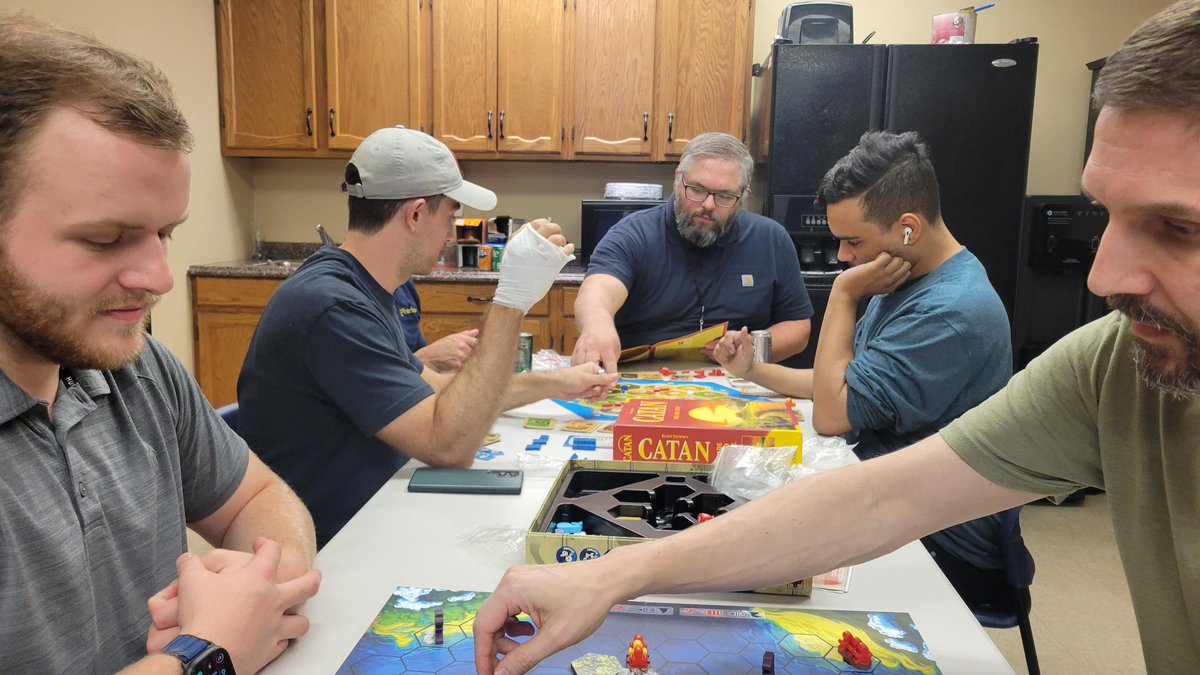 KPInterface's tweet image. Game night at KPI! 🎲

The team dove into Catan and Survive: Escape from Atlantis — full of strategy, laughter, and a little friendly competition. A great way to connect and recharge together outside of the workday!

#TeamKPI #GameNight #WorkplaceCulture #WhyKPI