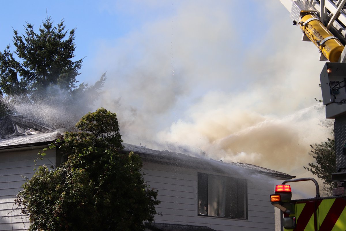 News Chaser (@1stduemedia) on Twitter photo Aug 7 in Surrey - Firefighters responded to a house fire in the 8900 blk 150A St. No injuries reported. <a href="/Local1271/">Surrey Fire Fighters</a> <a href="/bcpffa/">BCPFFA</a> <a href="/IAFFCanada/">IAFF Canada Fire Fighters - Pompiers AIP Canada</a> <a href="/SafetekProfire/">Safetek Profire</a> <a href="/surreyps/">Surrey Police Service</a> <a href="/APBC873/">A. Paramedics Of BC</a> Aug 7 in Surrey - Firefighters responded to a house fire in the 8900 blk 150A St. No injuries reported. <a href="/Local1271/">Surrey Fire Fighters</a> <a href="/bcpffa/">BCPFFA</a> <a href="/IAFFCanada/">IAFF Canada Fire Fighters - Pompiers AIP Canada</a> <a href="/SafetekProfire/">Safetek Profire</a> <a href="/surreyps/">Surrey Police Service</a> <a href="/APBC873/">A. Paramedics Of BC</a>