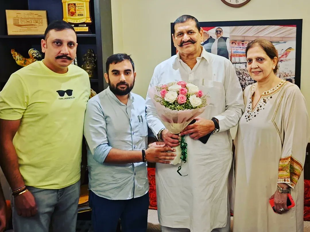 Drx Kapil Kaushik (@kaushikvibes02) on Twitter photo जन-जन की धड़कन, क्षेत्र की पहचान, हमारे आदरणीय विधायक चौ. <a href="/RajendraJoon/">Rajinder Singh Joon</a> जी को जन्मदिन की हार्दिक शुभकामनाएं। ईश्वर आपको लंबी उम्र, उत्तम स्वास्थ्य व अपार खुशियां दें, और आपकी जनसेवा यूं ही लोगों के दिलों को रोशन करती रहे। 🎉🙏❤️
#HappyBirthday जन-जन की धड़कन, क्षेत्र की पहचान, हमारे आदरणीय विधायक चौ. <a href="/RajendraJoon/">Rajinder Singh Joon</a> जी को जन्मदिन की हार्दिक शुभकामनाएं। ईश्वर आपको लंबी उम्र, उत्तम स्वास्थ्य व अपार खुशियां दें, और आपकी जनसेवा यूं ही लोगों के दिलों को रोशन करती रहे। 🎉🙏❤️
#HappyBirthday