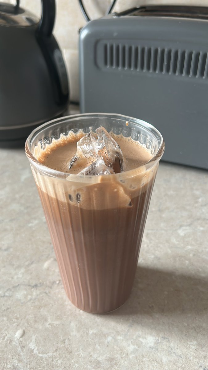 hope y’all are having a great week 🖤