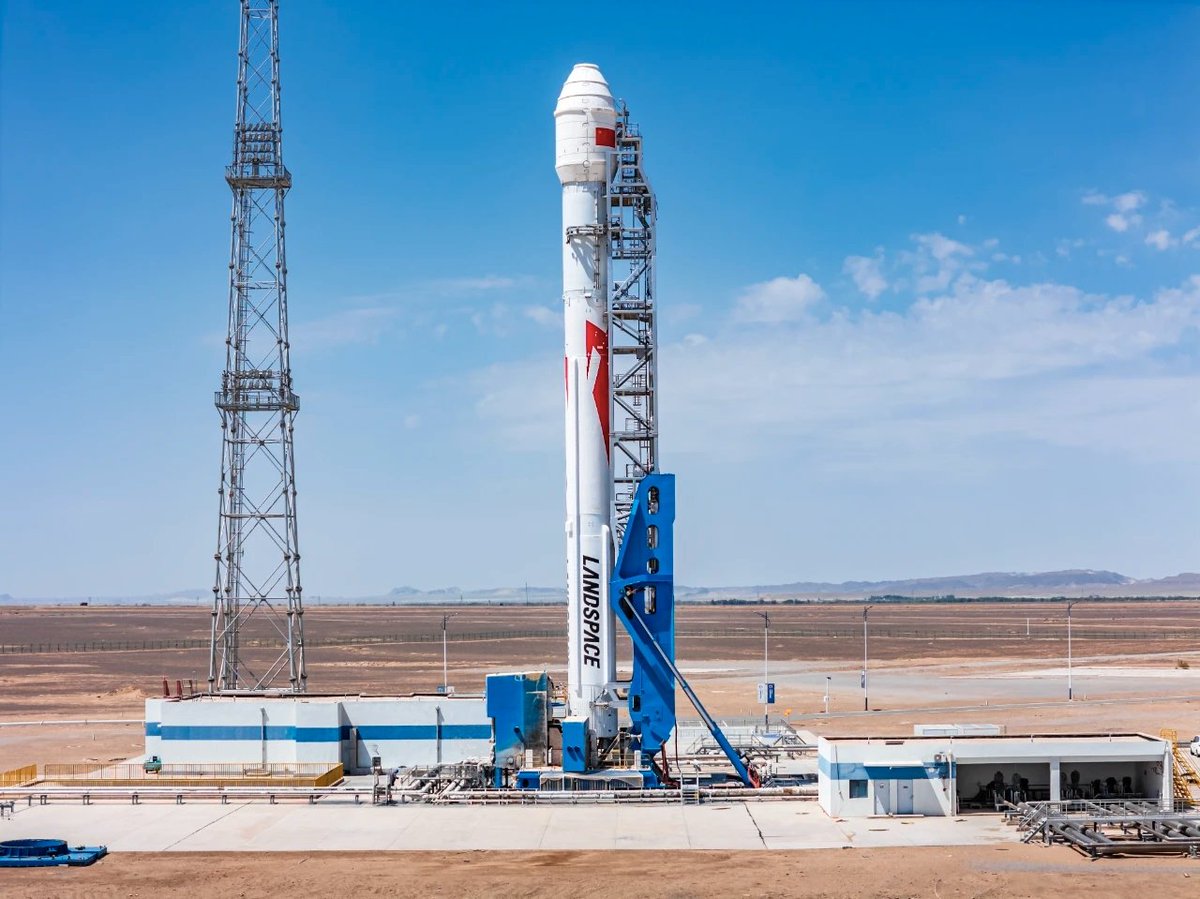 Offenbar misslang die Mission der Zhuque-2E von Landspace, mit möglichen Folgen für die weiteren Starts der Rakete dieses Jahr. Es scheint ein Problem mit der Zweitstufe gegeben zu haben. Das könnte auch den Zeitplan der Zhuque-3 beeinflussen.