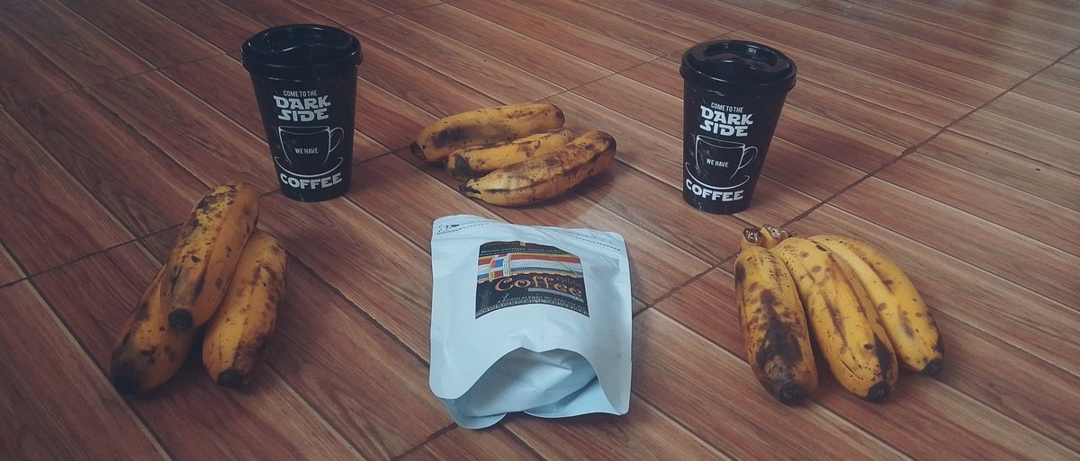 My coffee from <a href="/cbeekeeping/">🇰🇪The Rustic Garden</a> has finally arrived with the usual farm goodies. The irony is that it has arrived with some coffee paraphernalia I had ordered. The coffee gods are indeed with me. 🤭

<a href="/NyokabiJesse/">Nyokabi Jesse 4️⃣.0️⃣</a> <a href="/jemimahanyangu/">Jemimah Mwamba</a> <a href="/Nyaminge/">Nyaminge Tabu (More/Coffee)</a> <a href="/Dr_JJames/">Dr. James| Online Sales Doctor</a> <a href="/_Ra_chel_/">Wanjiku wa Mwangi</a>