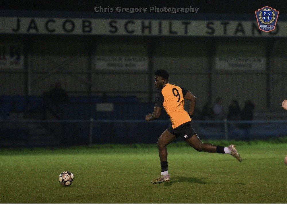 Name: Chukwudi Okoliachu
Age: 22
Location: Birmingham 
Position: RW | LW
Previous Clubs: Peacehaven (U23), Mile Oak FC, Shoreham FC (preseason and played first 3 games of the 25/26 season before relocating), Brighton University football team. 

Level looking for: Step 5 and above