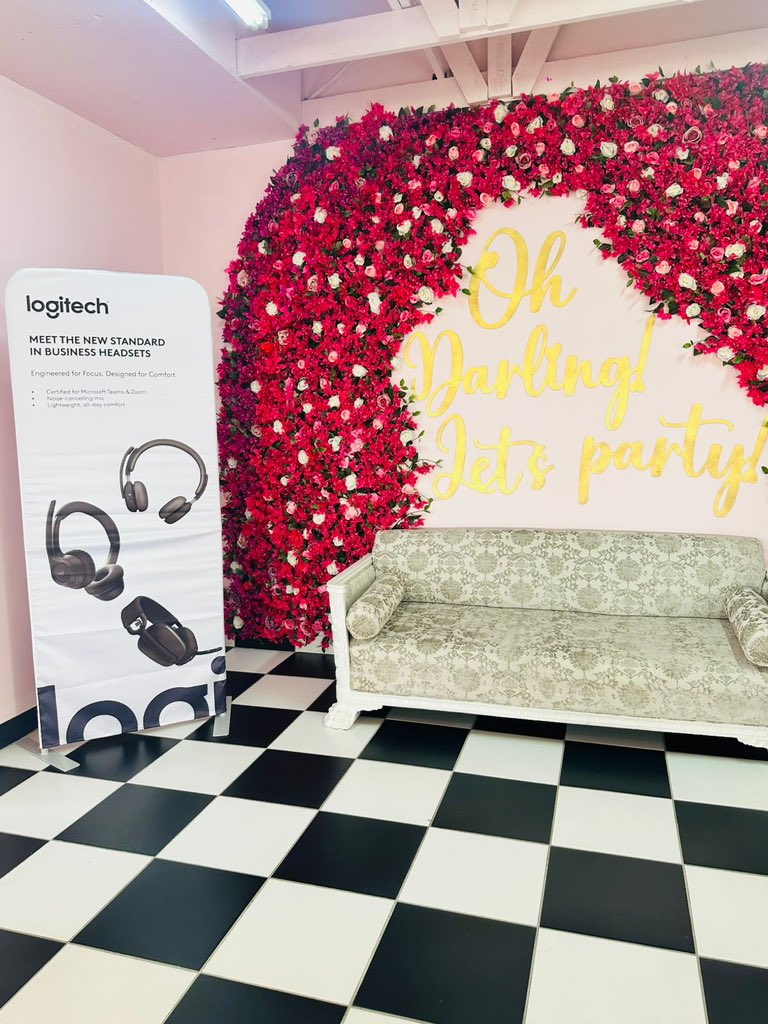 GaldonData's tweet photo. 🌸 A heartfelt thank you to Kathea and Logitech for the amazing Women’s Month spoil! 💐
We truly appreciate your generosity and thoughtfulness – it made this Women’s Month extra special for the TechSonic team. 💖

#TechSonic #Kathea #Logitech #WomensMonth https://t.co/4JnWQUA54W