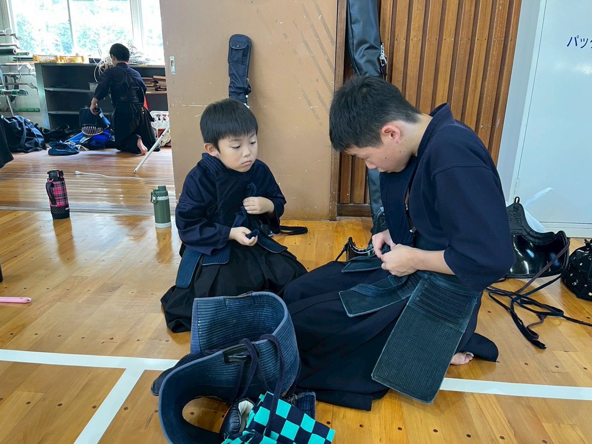 QLWSfMmlbewChtH's tweet photo. 今年も来ました！恒例の夏合宿😁
稽古はもちろん、スイカ割り、ゲームに花火にかき氷😋　なんと言っても皆んなで食べるご飯が格別‼︎　全てに全力で取り組み楽しみました。
準備を含めサポートして頂いたお母さん方、大変ありがとうございました😭 https://t.co/qQ8GQlMkZA