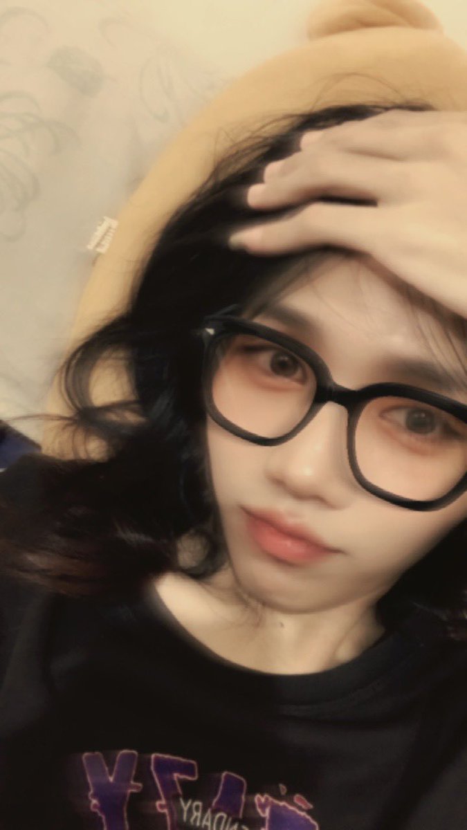 NotHuman26's tweet image. baru beres mandi 

#femboyindo #femboyfriend #cder #femboy #bekasi