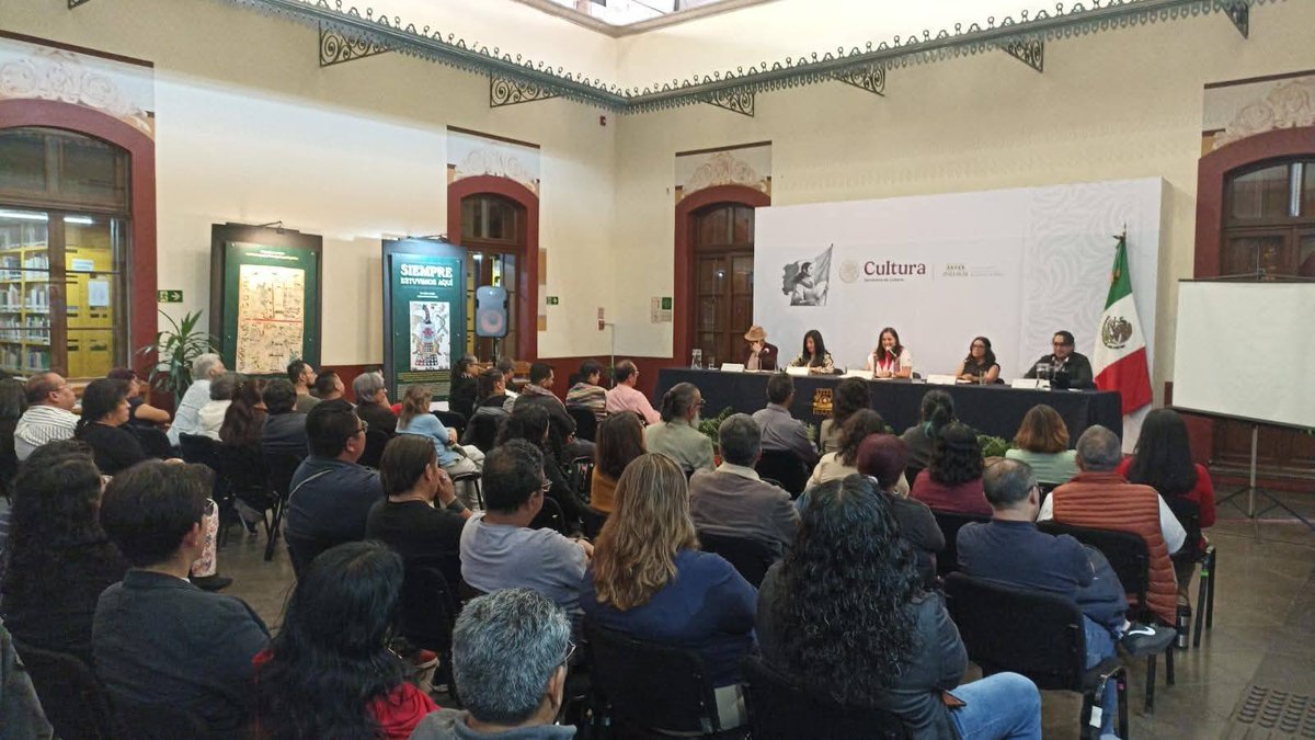 clame26's tweet photo. Jornadas Académicas  de Historia en el #INEHRM  para conmemorar los 25 años de #IEMS. @SECTEI_CDMX https://t.co/17diBjiZCL
