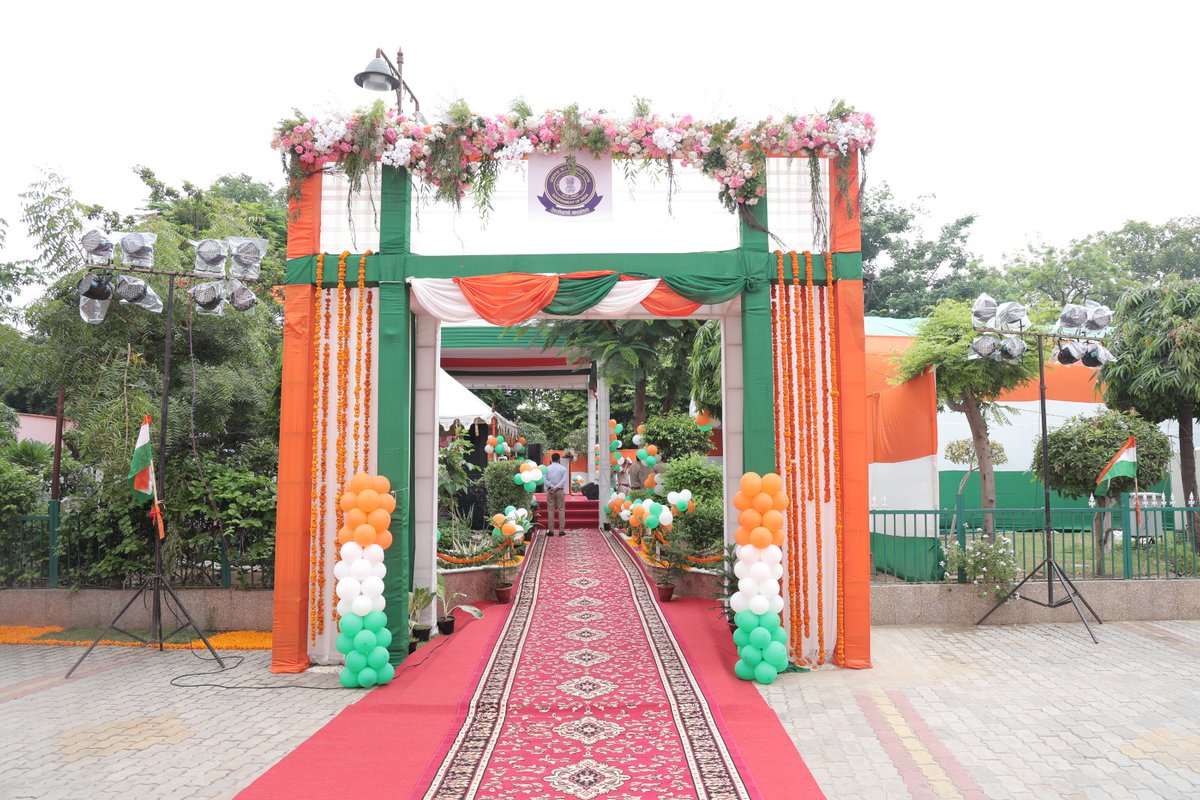 On the occasion of 79th Independence Day, Shri Anuj Gogia, Chief Commissioner, CGST Jaipur Zone hoisted the National Flag at NCRB Jaipur and celebrated the Independence Day with Officers, staff and their families. <a href="/cbic_india/">CBIC</a> <a href="/CGSTJAIPURZONE/">CGST Jaipur Zone</a> #ViksitBharat2047 #HarGharTiranga2025