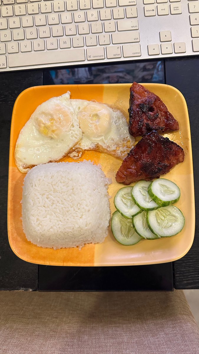RedBrillantes's tweet photo. Dinner 🐷 #redelicious #redbrillantes https://t.co/lGqbKVWawW