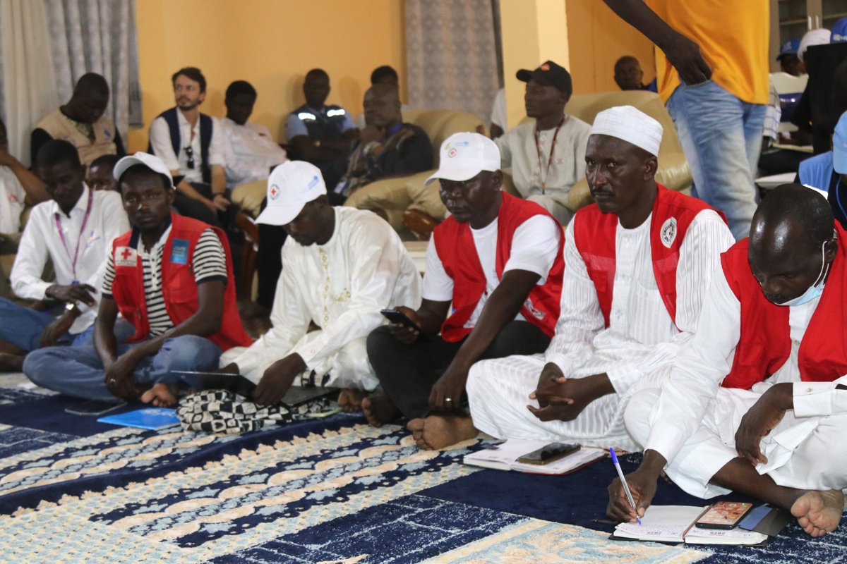 OCHA Chad (@ochachad) on Twitter photo ✅Après la visite du site de traitement du #choléra et du centre de formation des femmes à Adré, le Coordonnateur Humanitaire <a href="/fbatalingaya/">Francois Batalingaya</a>, le SG du département d’Assoungha et la délégation ont échangé avec les acteurs humanitaires sur :
👉Le plan de réponse au choléra
👉La ✅Après la visite du site de traitement du #choléra et du centre de formation des femmes à Adré, le Coordonnateur Humanitaire <a href="/fbatalingaya/">Francois Batalingaya</a>, le SG du département d’Assoungha et la délégation ont échangé avec les acteurs humanitaires sur :
👉Le plan de réponse au choléra
👉La