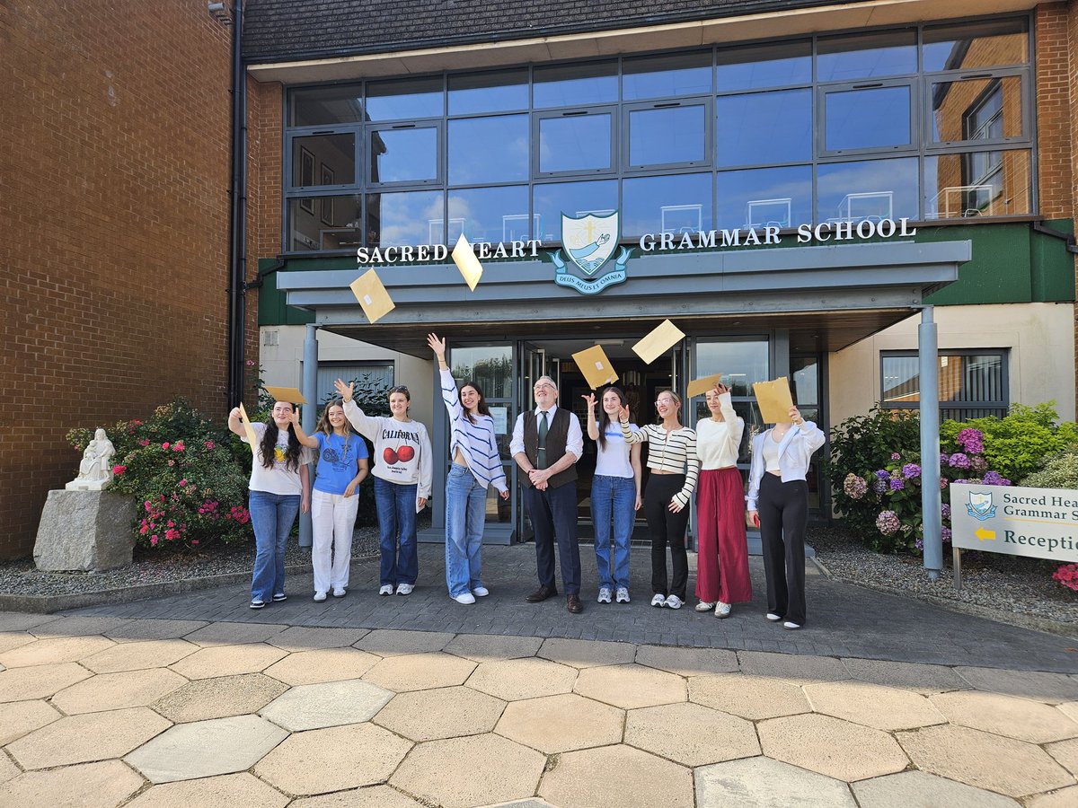 Congratulations to our AS and A Level students on receiving their results yesterday. With 86% of pupils receiving 3A*-C Grades, this reflects the hard work, resilience, and determination of everyone involved. The next chapter awaits.... 💚💛