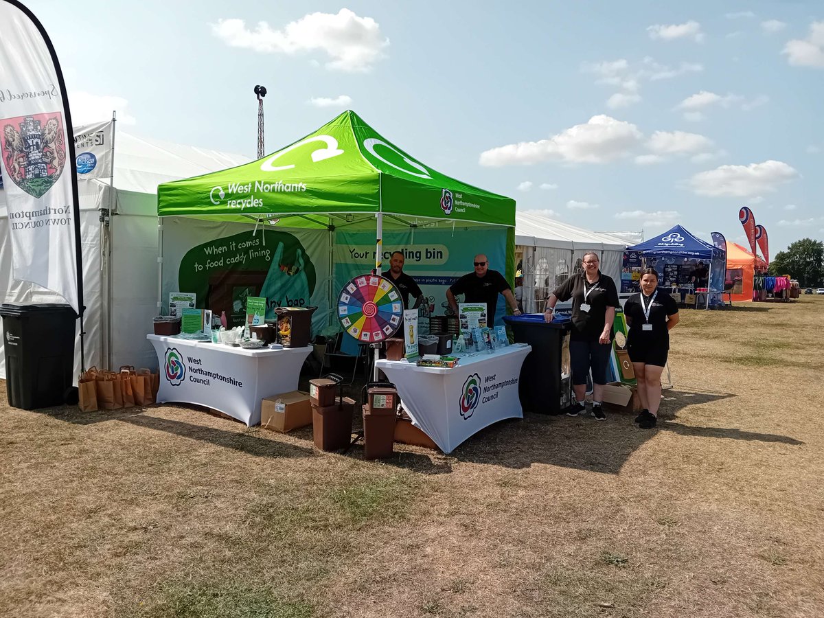 WestNorthants's tweet photo. Members of our Waste &amp; Recycling Team are at Northampton Balloon Festival today (15 Aug) until 5pm. They will also be there in the next 2 days (16-17 Aug)

Come along, take part in our fun food waste competition and take away some free food waste caddy liners and other goodies! https://t.co/4qxNsPFhCn