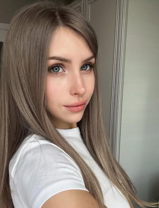 On holiday mornings, I don’t wake up to the alarm clock, but only to the sunshine and taste buds