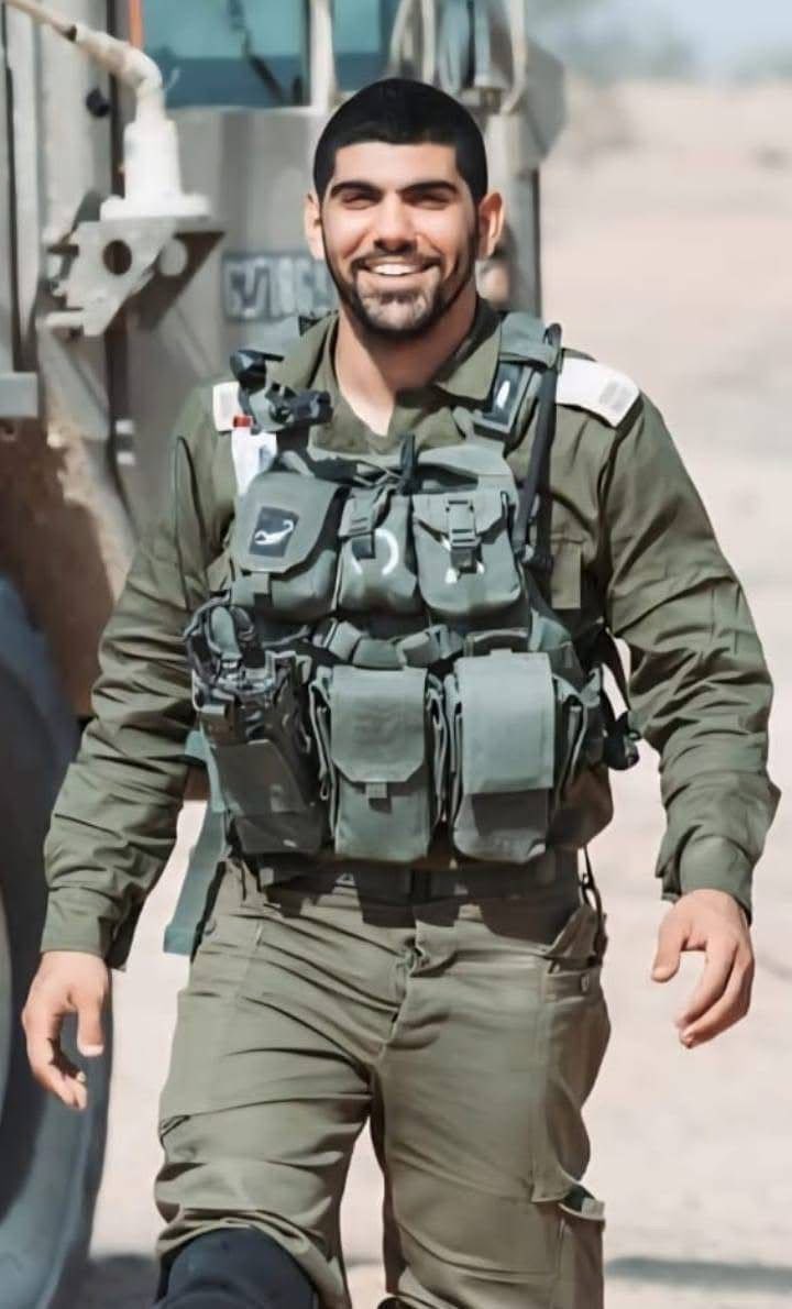 ⚡️🇮🇱JUST IN:

Israeli combat officer in the commando unit commits suicide. He’s the 8th Israeli terrorist to commit suicide since July.