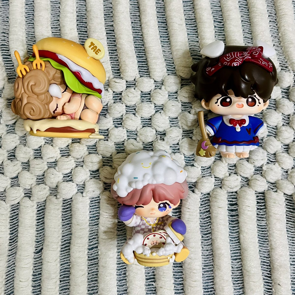 monicamejos_'s tweet photo. They are hooome! Thank you as always, @taekookmerchph ๐
#TKMSFeedback https://t.co/iociQdPt86