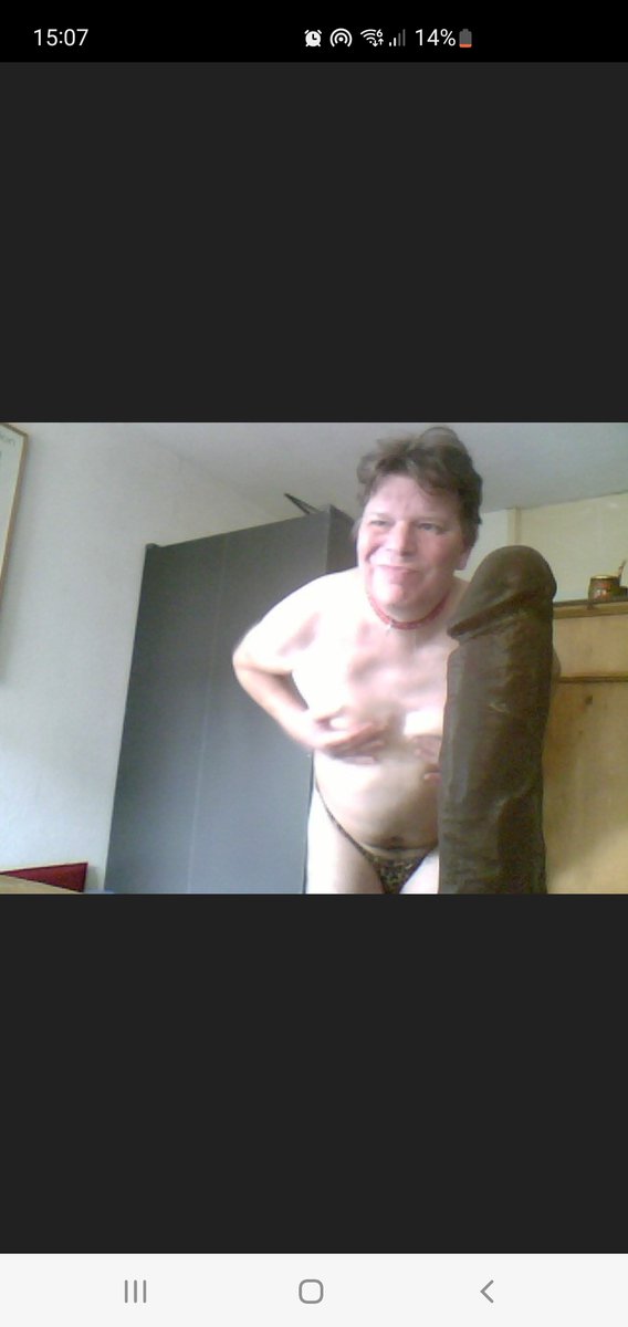 ellyslimdoll's tweet photo. #slut #anna #joi #fuckass #suckdick 
#This is a disobedient whore https://t.co/852MzidvkS