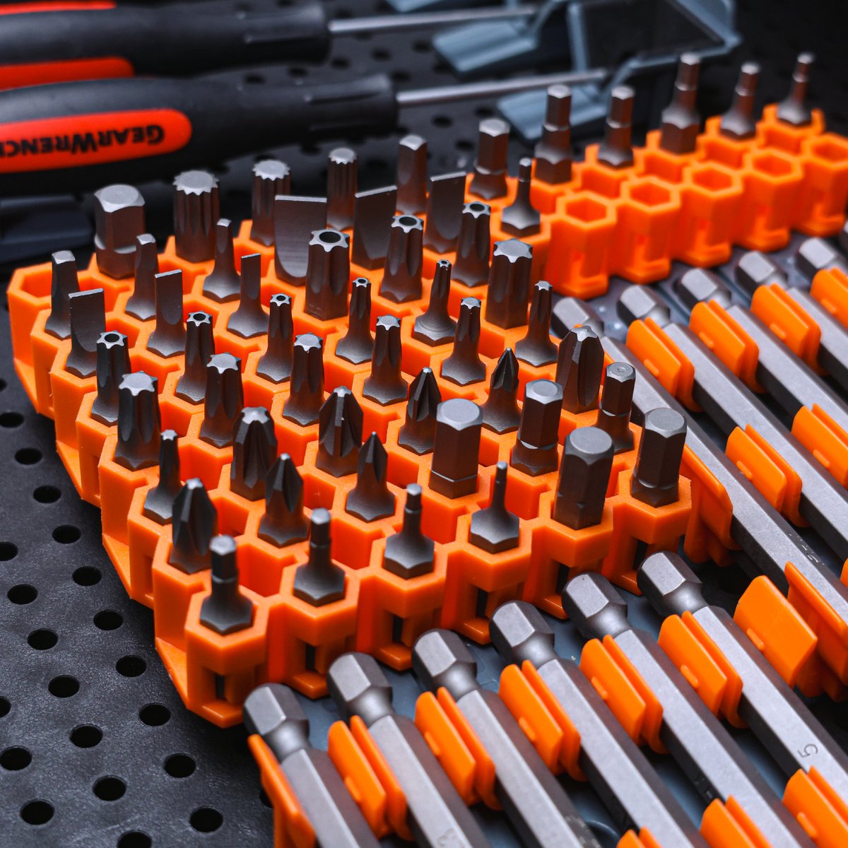 Toolgrid's tweet photo. With Toolgrid® every piece locked, loaded, and ready to wrench! 🧰

-

#mechaniclife #toolboxsetup #garagegoals #wrenchlife #toolorganization https://t.co/LQACz7dVJm