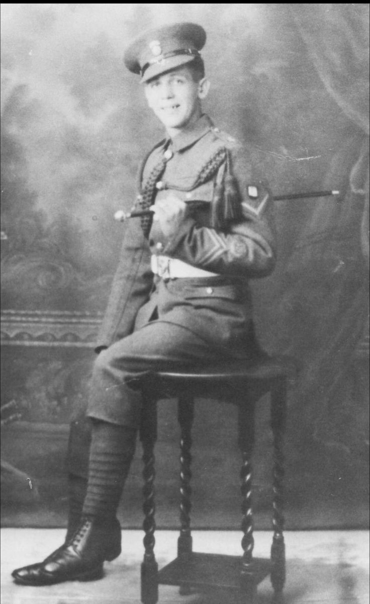 Craig Thompson tweet media