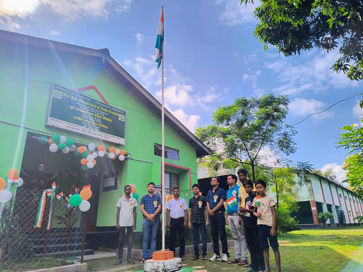 This Independence Day, our dedicated employees came together to honor our nation's freedom and contribute to a greener future! 🎉

We made this day memorable by showing our love for the country and our planet. 🌱

#IndependenceDay #FlagHoisting #TreePlantation #HarGharTiranga
