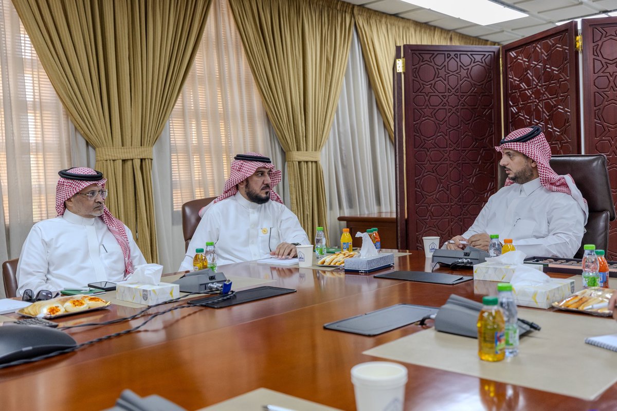 بشراكات واتفاقيات وبرامج تبادل معرفي..
التعاون والتواصل الدولي بـ #جامعة_الإمام تعزز الحضور المحلي والدولي للجامعة.
imamu.edu.sa/news/Pages/new…