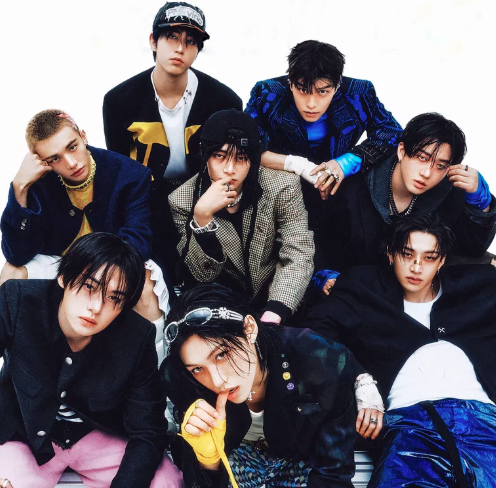 AboutMusicYT's tweet photo. Stray Kids will release their album, Karma, in one week. https://t.co/sJnI5kpeK8