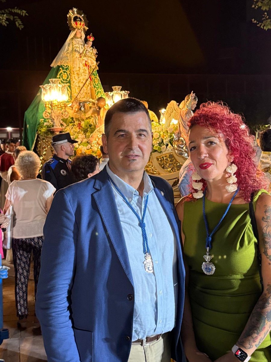 Sara Oviedo (@saraoviedov) on Twitter photo 🎉Acompañamos a los vecinos y vecinas de nuestra ciudad en la celebración de las fiestas patronales de Leganés.
<a href="/AngelGutie71348/">Miguel Ángel Gutiérrez</a>
<a href="/fjmarquezo/">Francisco Javier Marquez Ortiz</a>
<a href="/psoedeleganes/">PSOE Leganés/ ❤️</a> 🎉Acompañamos a los vecinos y vecinas de nuestra ciudad en la celebración de las fiestas patronales de Leganés.
<a href="/AngelGutie71348/">Miguel Ángel Gutiérrez</a>
<a href="/fjmarquezo/">Francisco Javier Marquez Ortiz</a>
<a href="/psoedeleganes/">PSOE Leganés/ ❤️</a>
