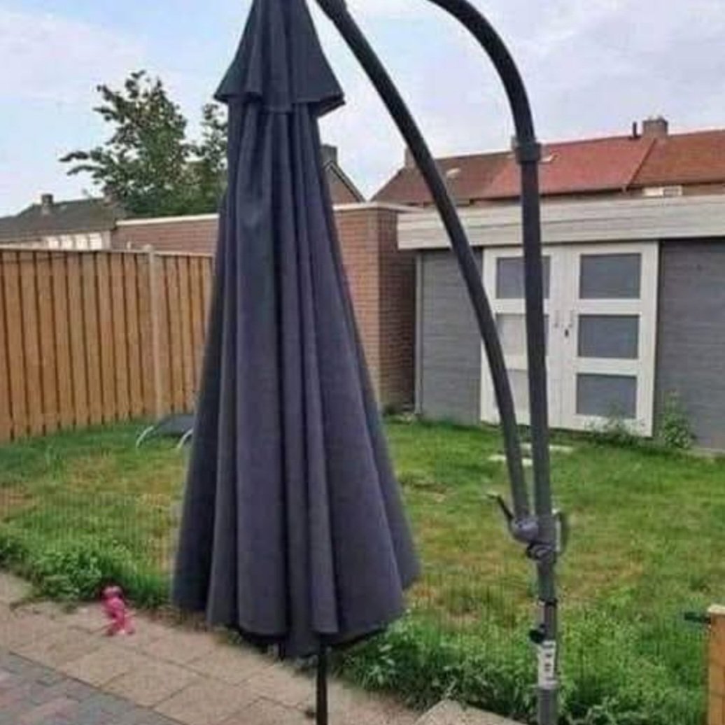 Ik schrok mij kapot. Ik dacht dat mijn buurvrouw zich opgehangen had vanwege het boerka verbod.