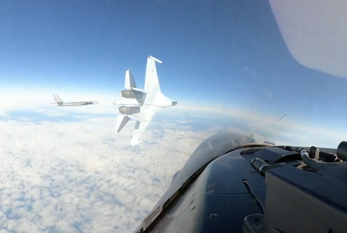 Rebecca L Grant (@rebeccagrantdc) on Twitter photo #FAA Anchorage restricted airspace. Busy day for
<a href="/NORADCommand/">North American Aerospace Defense Command</a> with #Putin #Trump but hopefully won't look like this! Unsafe Rus fighter Alaska ADIZ 2024 #WeHaveTheWatch <a href="/LexNextDC/">Lexington Institute</a> #FAA Anchorage restricted airspace. Busy day for
<a href="/NORADCommand/">North American Aerospace Defense Command</a> with #Putin #Trump but hopefully won't look like this! Unsafe Rus fighter Alaska ADIZ 2024 #WeHaveTheWatch <a href="/LexNextDC/">Lexington Institute</a>