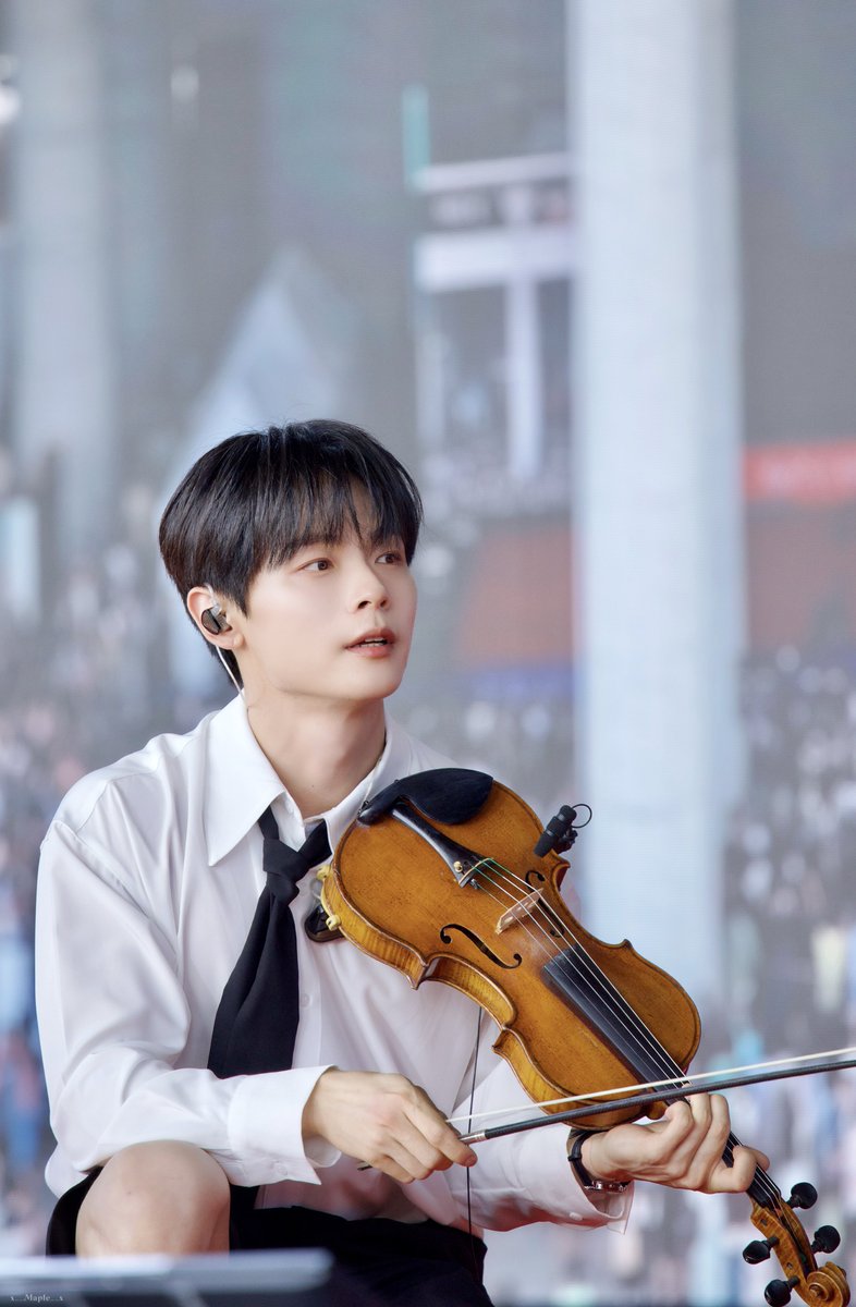 250815 제80주년 광복절 경축 문화행사 ‘겨레의 빛’ 

#LUCY #루시 #신예찬 #예찬