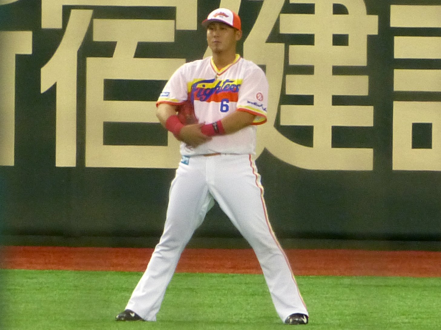 中田翔　打点王　記念ユニフォーム2020 中田翔 伝統の一戦 復刻レプリカユニフォーム hitofudegaki on X: