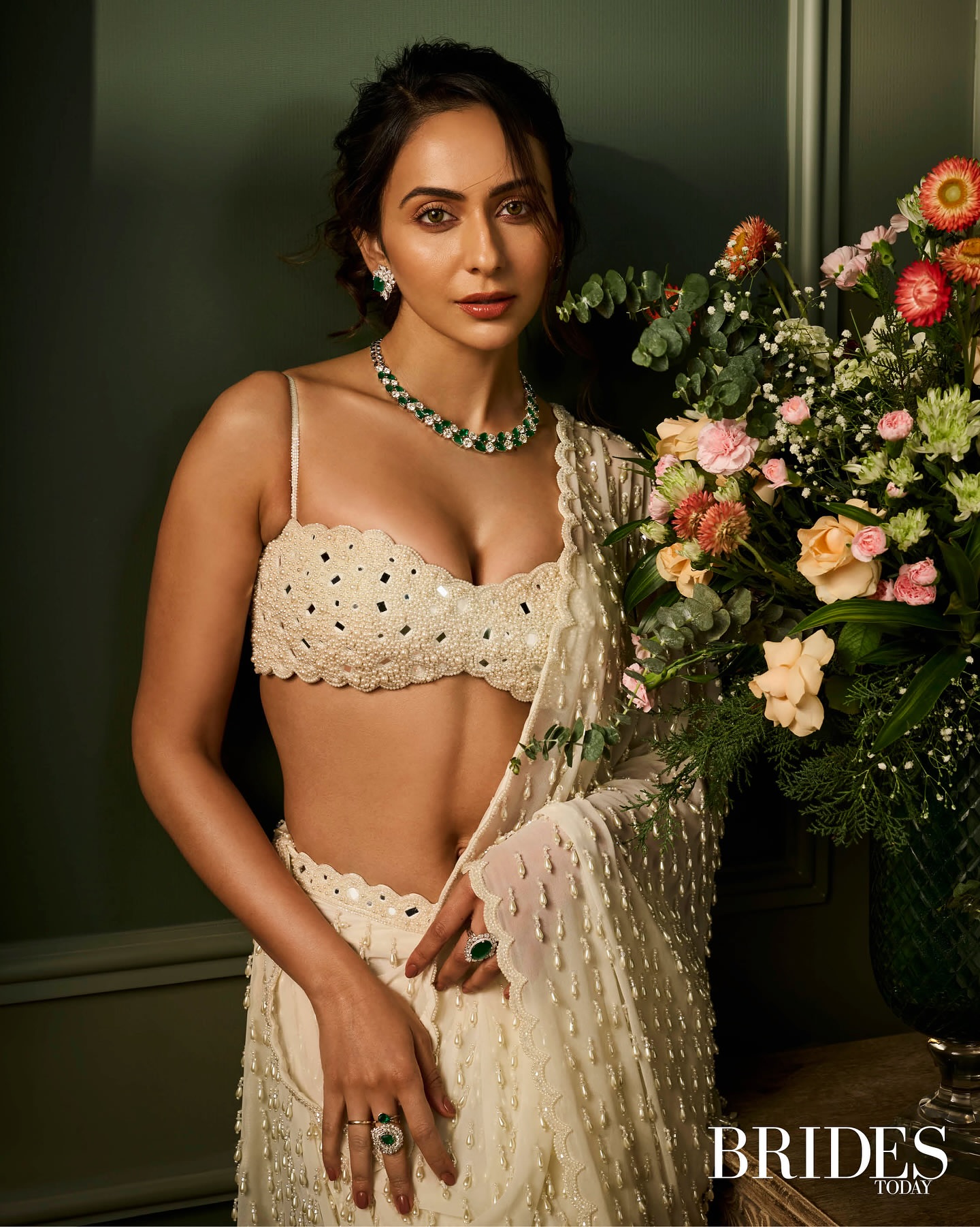 GyZKiL6aIAANi0s?format=jpg&name=large