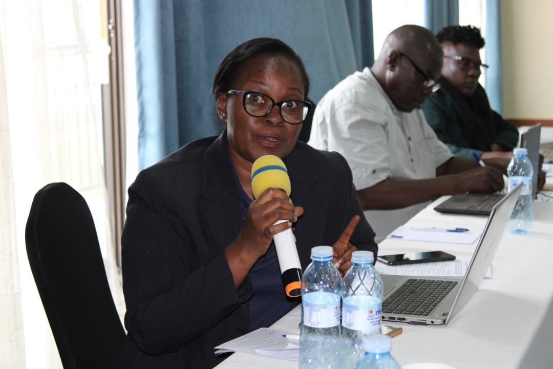 Platform for labour tweet media