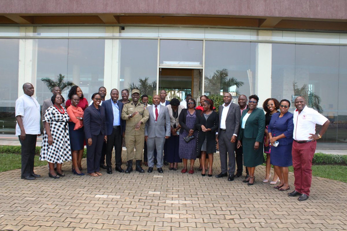 Platform for labour tweet media