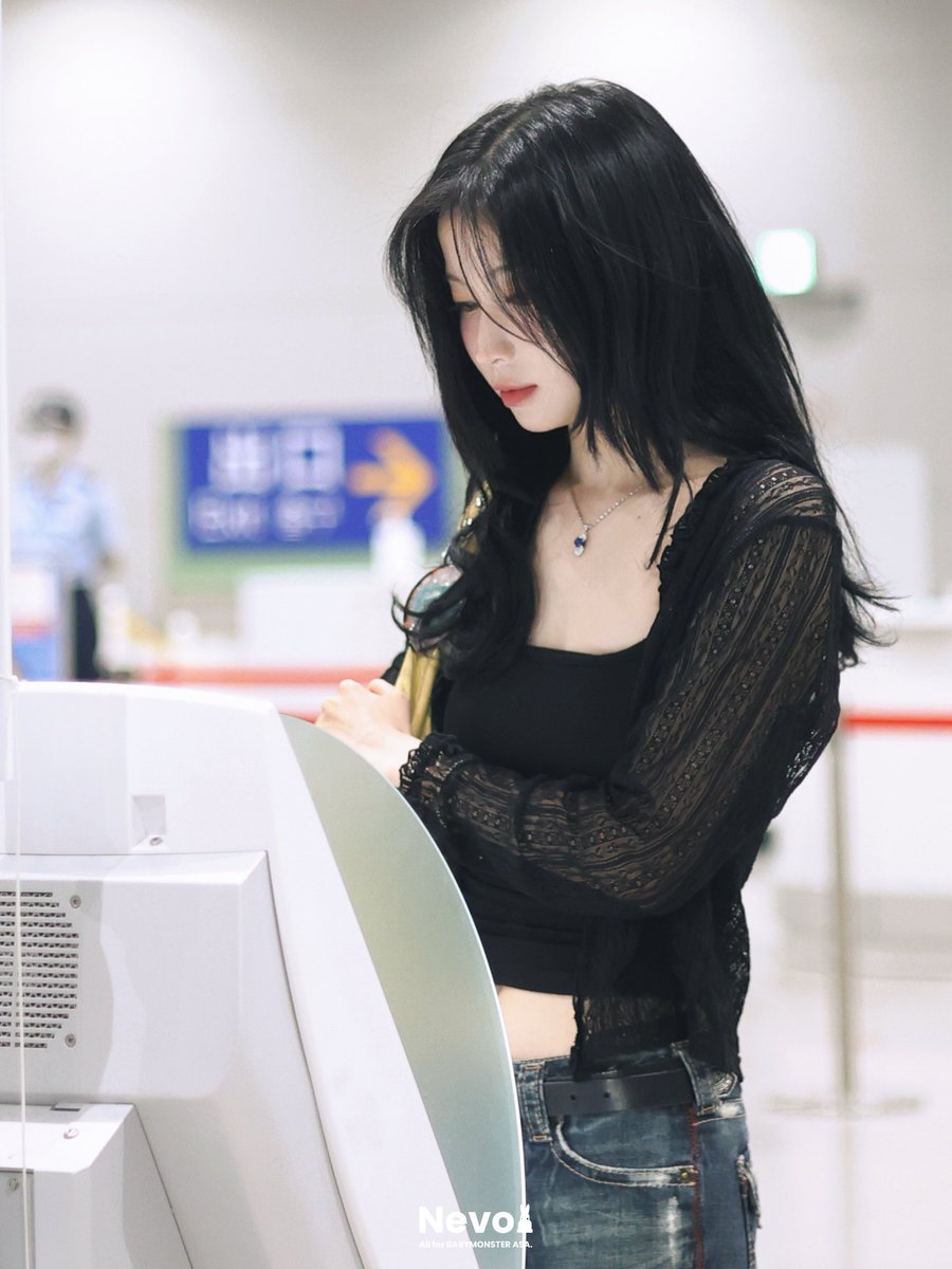nevoasa417's tweet photo. 250815 🍃

#ASA #ENAMIASA #아사 #榎並杏紗 
#BABYMONSTER #베이비몬스터 https://t.co/zmPwh0U2jd