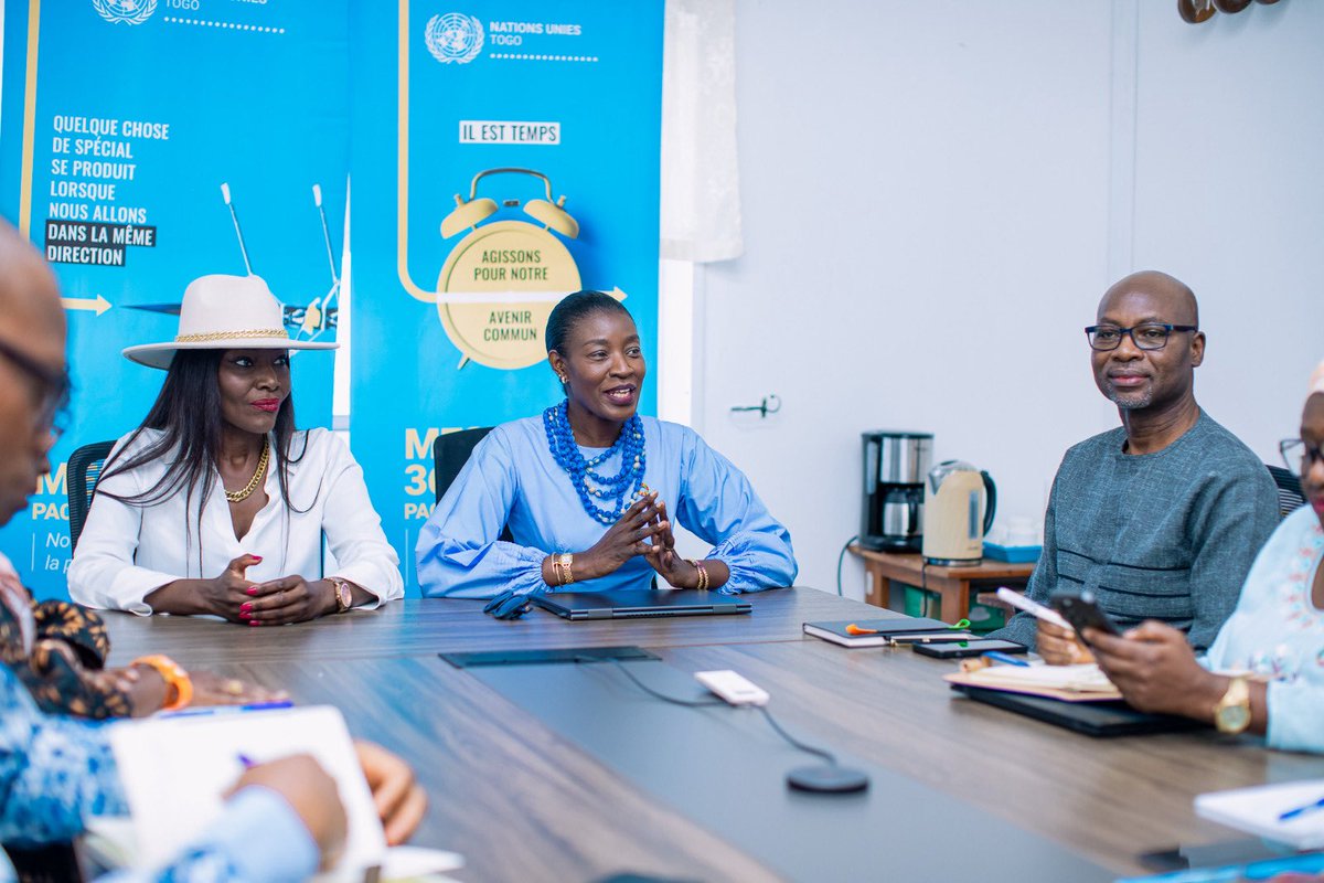 UN_Togo's tweet image. La diva @Coumba_Gawlo est ambassadrice de bonne volonté d'agences d'@ONU_fr depuis plus de 20 ans.

Nous avons été ravis de l'accueillir à @UN_Togo dans son rôle d'accompagnement de @UNFPA et du @pnudfr : autonomisation des femmes, scolarisation des filles, emploi jeunes.

#ODD